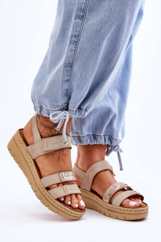 Sandales à fermetures adhésives beige...