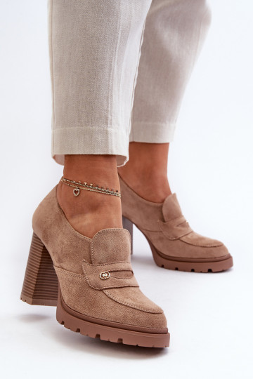 Chaussures en éco-daim à talons beige Larmaves 2