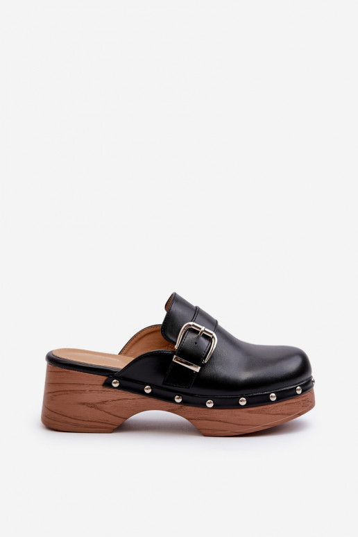 Tongs avec boucles de couleur noire... Tongs avec boucles de couleur noire...