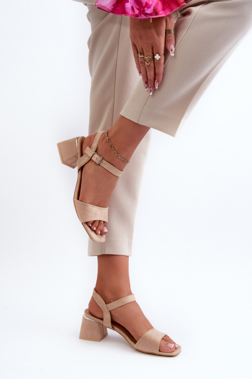 Sandales pour femmes en daim beige