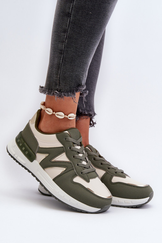 Baskets modèle chaussures couleur verte Kaimans