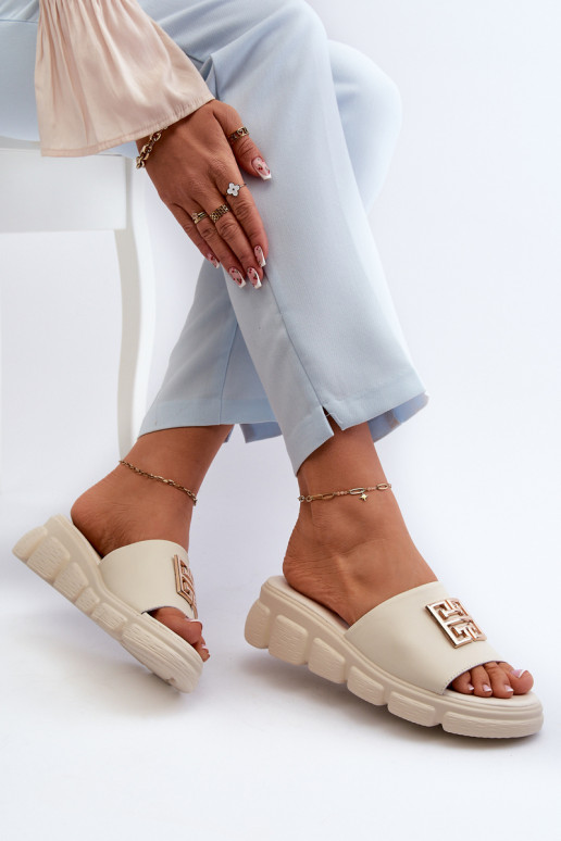 Chaussons Vinceza en cuir beige avec... Chaussons Vinceza en cuir beige avec...