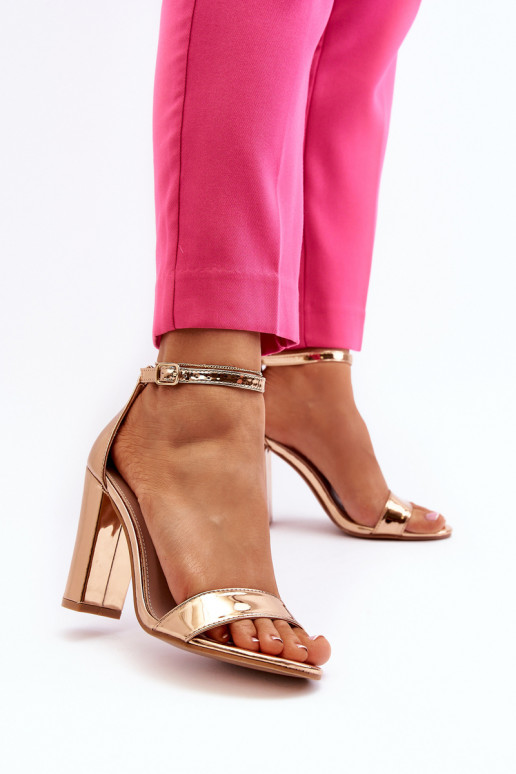 Sandales à talons couleur or rose Thakko
