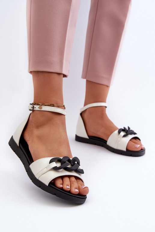Sandales plates pour femme avec chaînes Vinceza couleur blanc