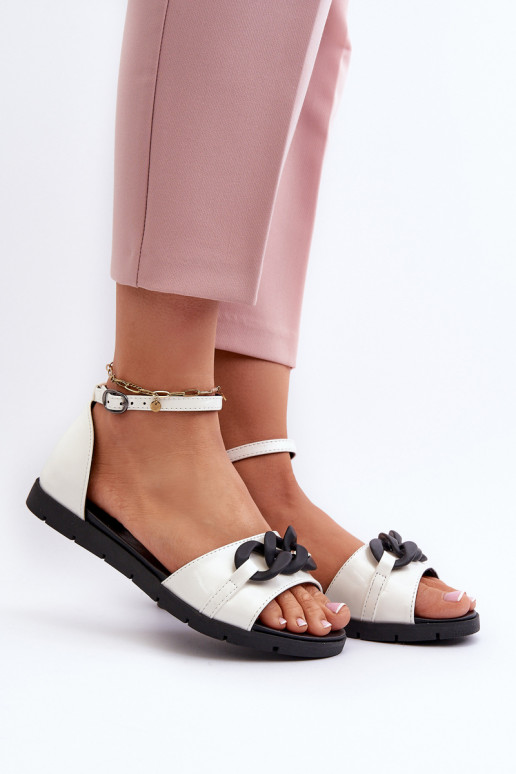 Sandales plates pour femme avec chaînes Vinceza couleur blanc
