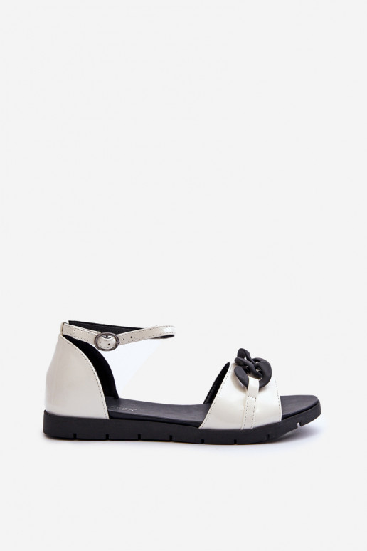 Sandales plates pour femme avec chaînes Vinceza couleur blanc