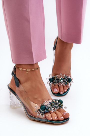 Sandales transparentes à talons avec de beaux détails en vert D&A