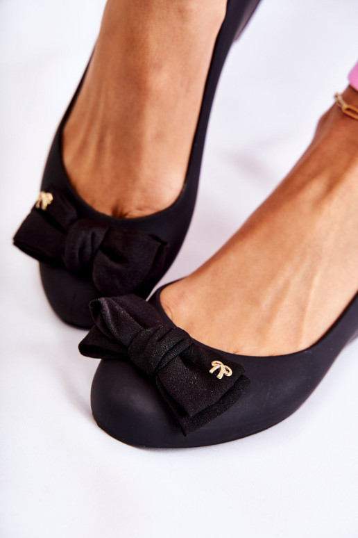 Ballerines en caoutchouc avec rubans de couleur noire Fergie