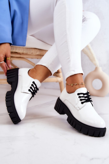 Chaussures à la mode avec effet laqué La.Fi couleur blanche Hallie 2