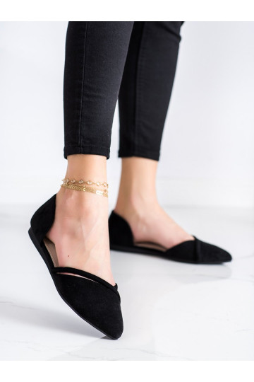 Ballerines en daim avec éléments de design découpés