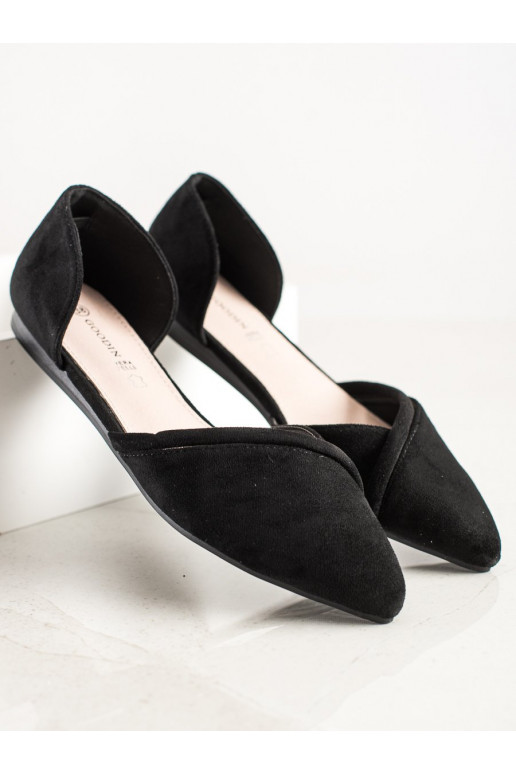 Ballerines en daim avec éléments de design découpés