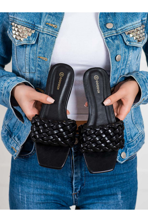 Pantoufles en cuir écologique