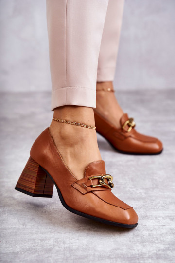 Chaussures avec chaînes...