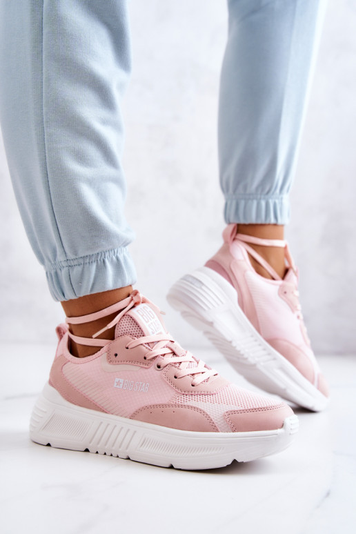 Baskets à la mode modèle chaussures... Baskets à la mode modèle chaussures...