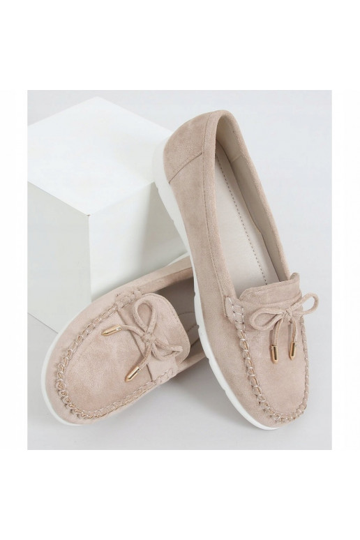 Mocassins pour femmes en éco-daim beige Mocassins pour femmes en éco-daim beige