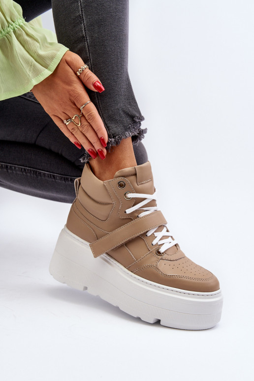 Chaussures modèle Zazoo Sneakers de couleur beige