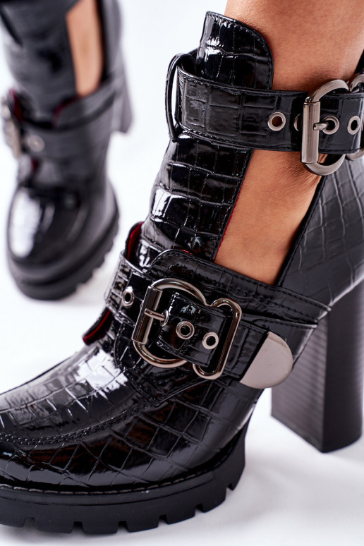Chaussures noires avec plateforme et talon large