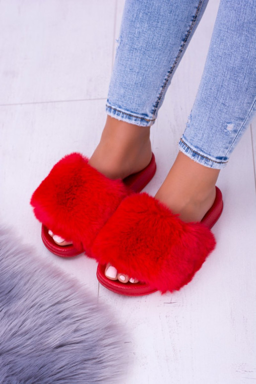Chaussons en caoutchouc rouge avec fourrure