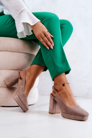 Chaussures en daim beiges