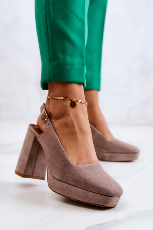 Chaussures en daim beiges