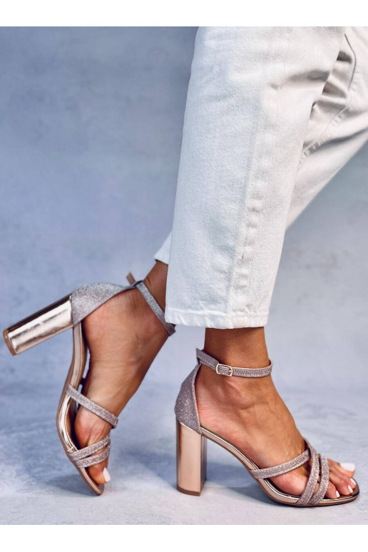 Sandales à talons élégantes ELIZABETH... Sandales à talons élégantes ELIZABETH...