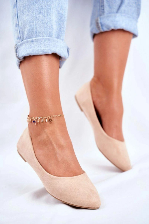 Chaussures en daim beiges Chaussures en daim beiges