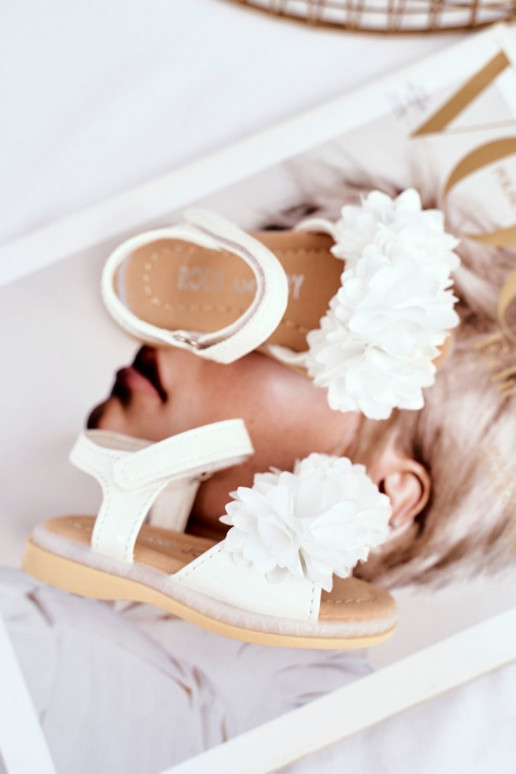 Sandales pour enfants avec des fleurs... Sandales pour enfants avec des fleurs...
