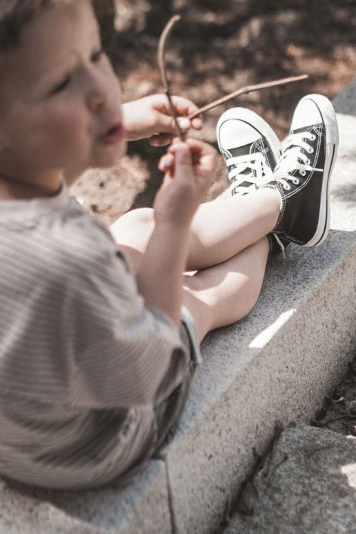 Chaussures pour enfants à semelles... Chaussures pour enfants à semelles...
