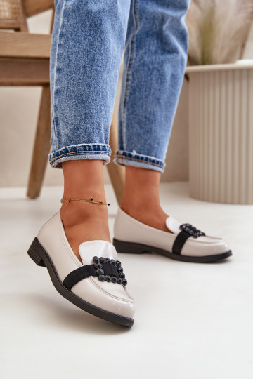 Mocassins laqués Féminin avec des ornements couleur grise Vinceza 58389 2