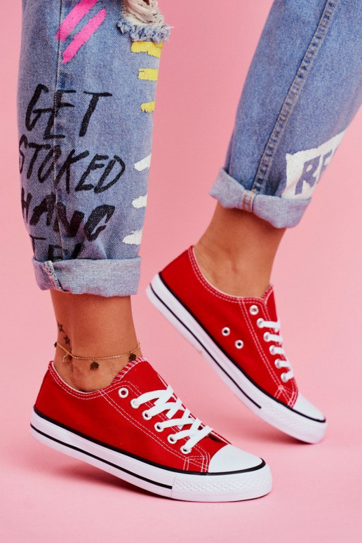Chaussures décontractées rouges de modèle classique