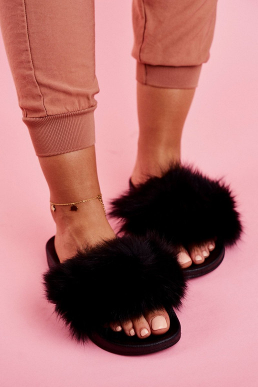 Chaussons avec fourrure de couleur noire Belmondo