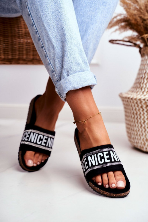 Chaussons aux yeux pétillants de couleur noire Be Nice