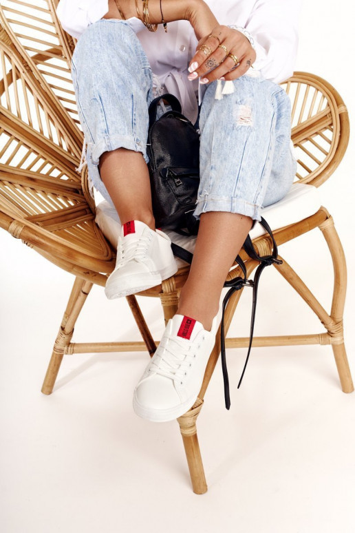 Baskets en cuir naturel à rayures décoratives BIG STAR DD274685 couleur blanc