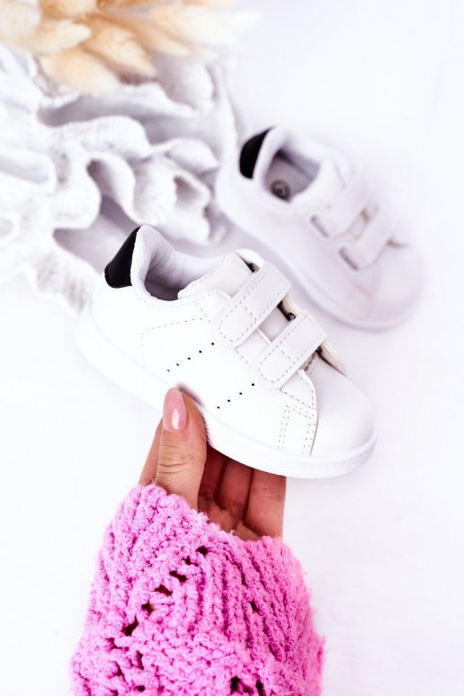 Baskets enfant à fermetures adhésives Couleur blanc-noir California