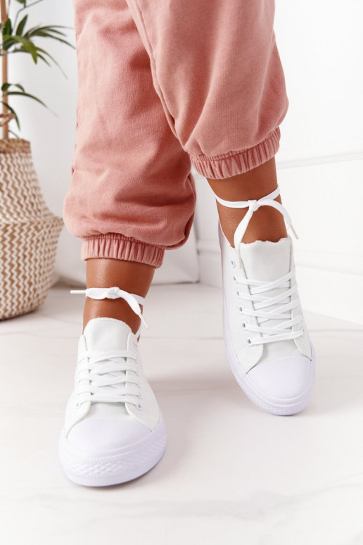 Chaussures décontractées modèle classique de couleur blanche