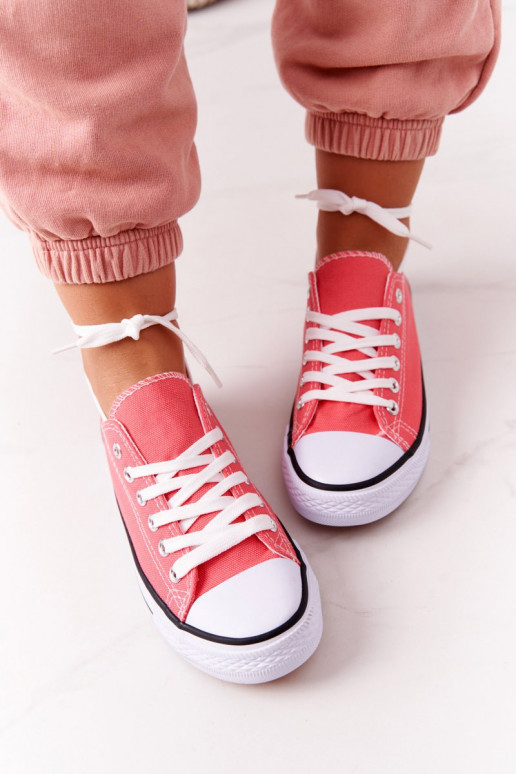 Chaussures décontractées modèle classique de couleur corail Chaussures décontractées modèle classique de couleur corail