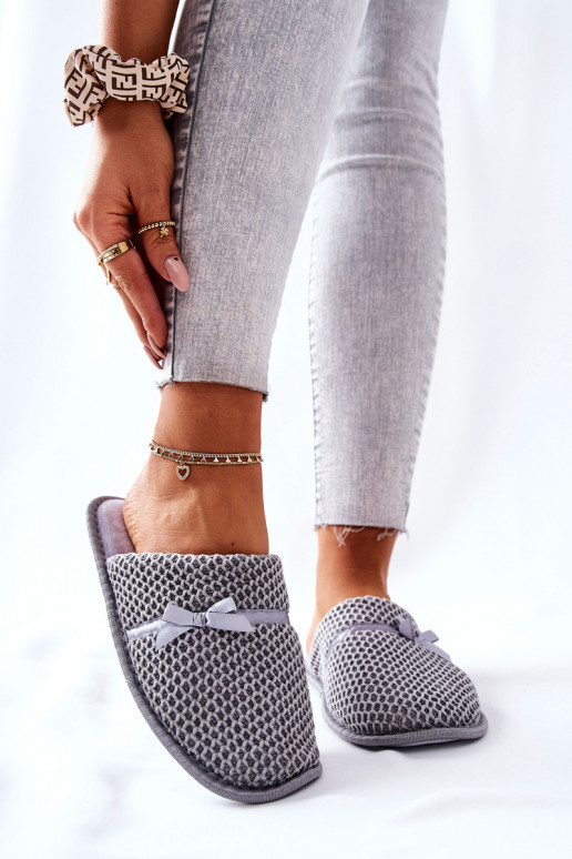 Chaussons avec rubans couleur gris Evira