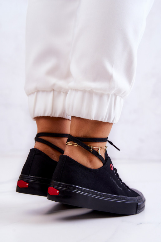 Chaussures de loisirs modèle classique Cross Jeans JJ2R4019C couleur noir Chaussures de loisirs modèle classique Cross Jeans JJ2R4019C couleur noir