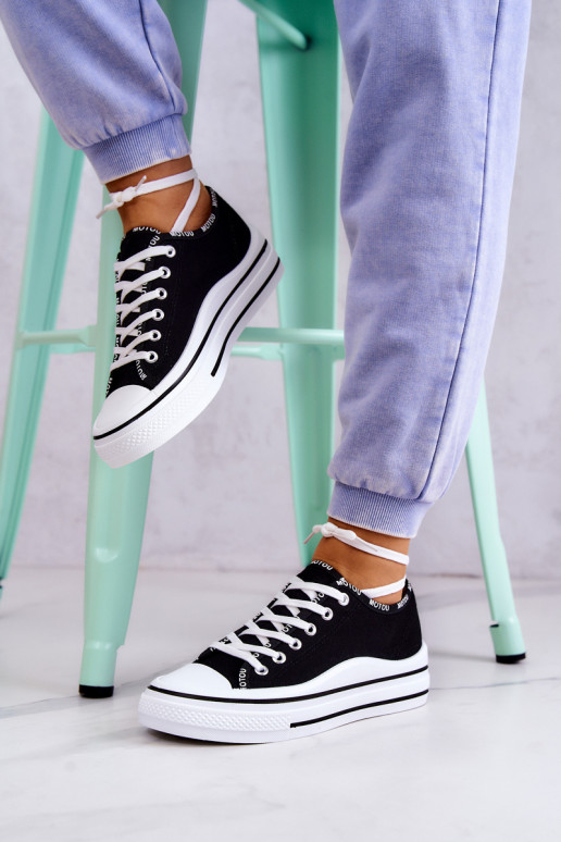 avec lanières Chaussures de sport couleur noire Menifee avec lanières Chaussures de sport couleur noire Menifee
