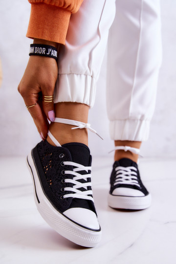 Chaussures de loisirs avec éléments ajourés de couleur noire Venture