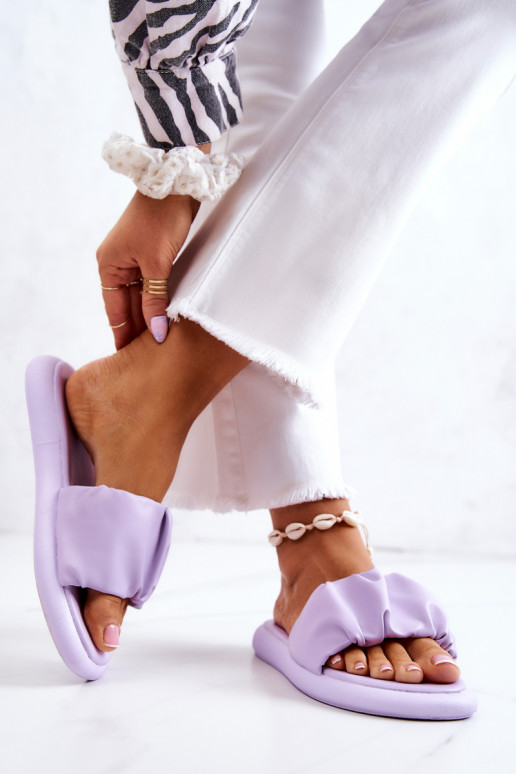 Chaussons modèle classique violet Féline Chaussons modèle classique violet Féline