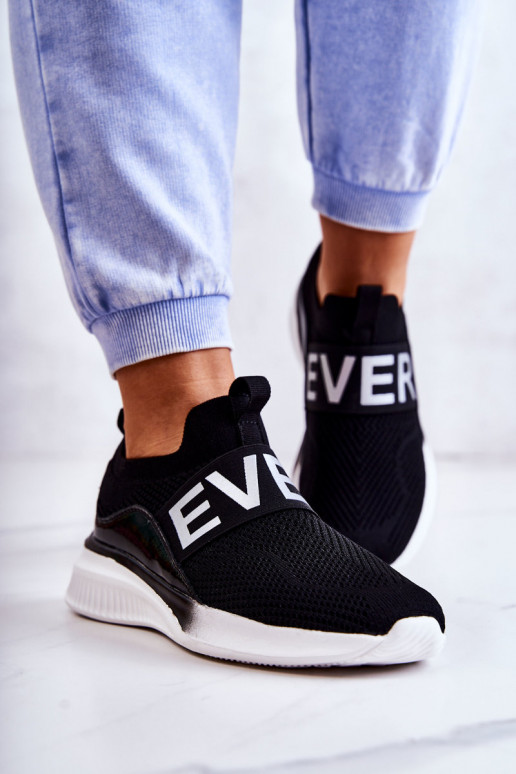 Chaussures de sport Loran d'un modèle frappant de couleur noire