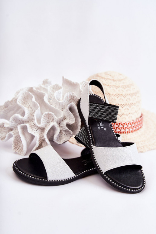 Modèle classique Sandales pour femmes avec rivets couleur argent Shelly