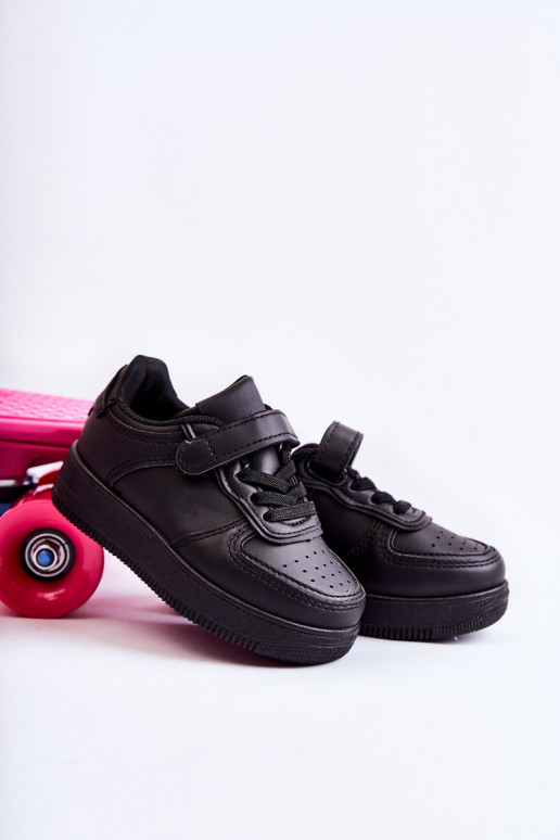 Chaussures de sport pour enfants à fermetures adhésives de couleur noire Elike Chaussures de sport pour enfants à fermetures adhésives de couleur noire Elike