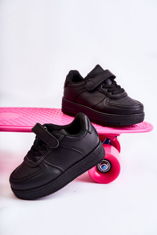 Chaussures de sport pour enfants à fermetures adhésives de couleur noire Elike Chaussures de sport pour enfants à fermetures adhésives de couleur noire Elike