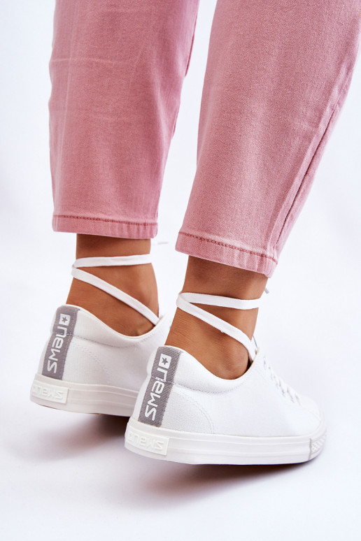 Chaussures décontractées de modèle classique de couleur blanche Eleya