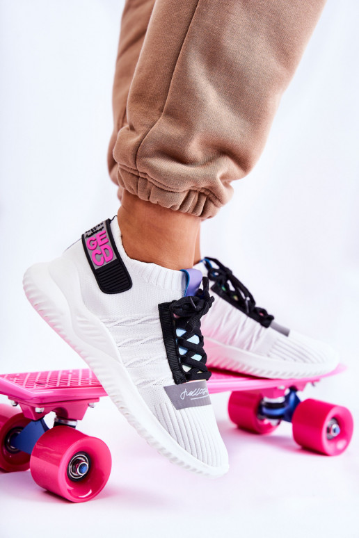 Chaussures Klayra de couleur blanche du modèle de sneaker Chaussures Klayra de couleur blanche du modèle de sneaker