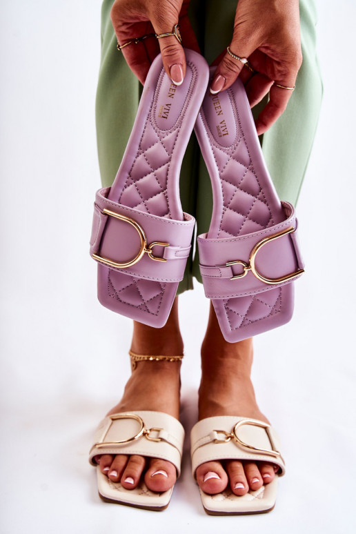 Chaussons modèle classique avec ornements couleur violet Shilla Chaussons modèle classique avec ornements couleur violet Shilla