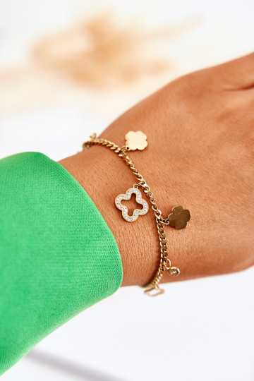 Bracelet avec de beaux détails de couleur or 2