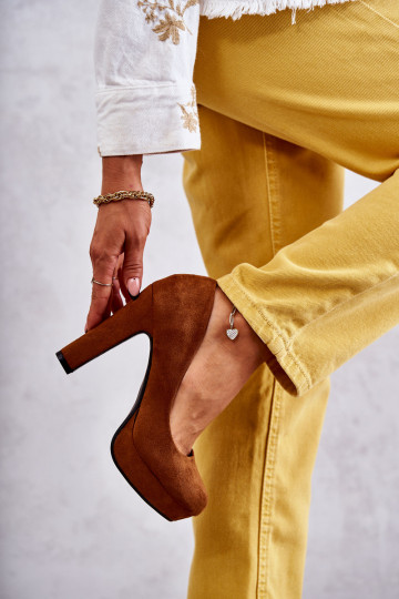 Modèle classique Chaussures en daim à talons couleur marron Soro 2